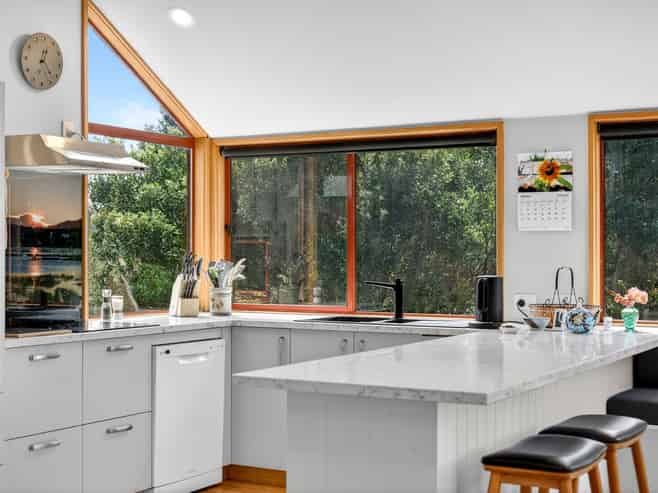 3626 Western Lake Road, Ocean Beach