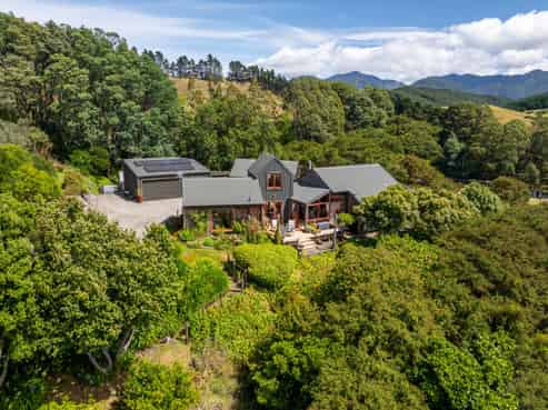 3626 Western Lake Road, Ocean Beach