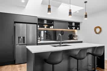 6 Timara Crescent , MARSHLAND