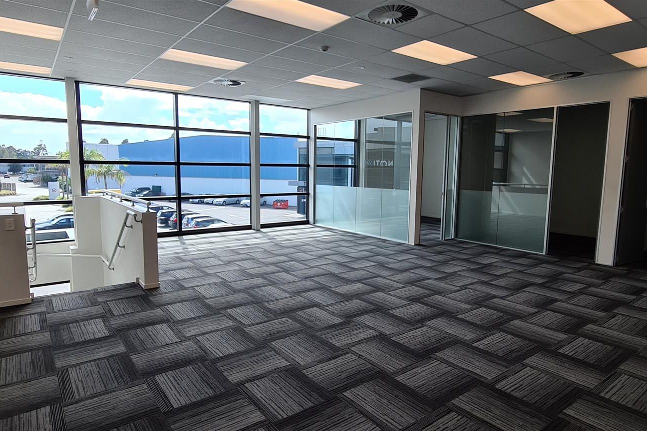 CBRE l 1,332sqm High Stud Industrial – pohled 3