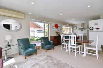 22 Sweet Waters Place, Woolston