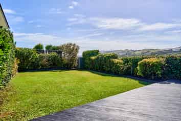 13 St Edmund Crescent, Tawa