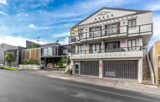 1G/10 Crummer Road, Grey Lynn