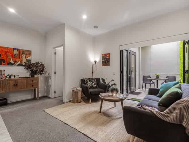 1G/10 Crummer Road, Grey Lynn