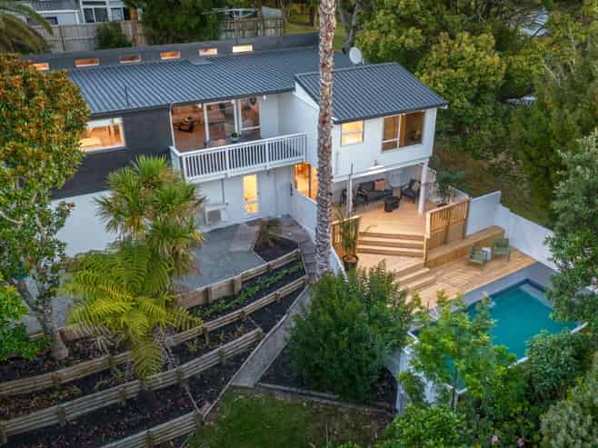 2/35A Rangatira Road, Beach Haven