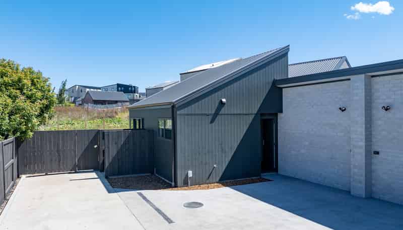 2/42 Ladeira Place, Fitzroy