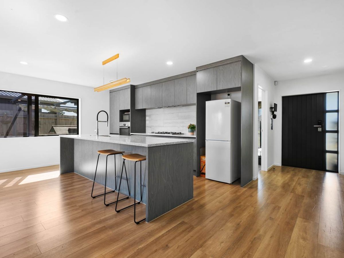 15 Opouatu Avenue, Glenbrook, Franklin, Auckland - Photo 3