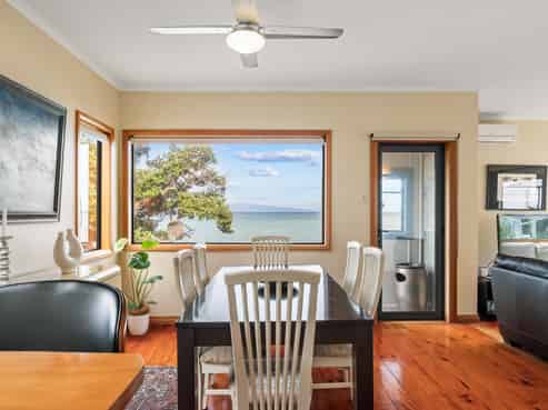 372-374 Thames Coast Road, Thornton Bay