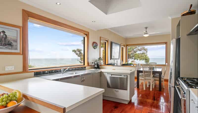 372-374 Thames Coast Road, Thornton Bay