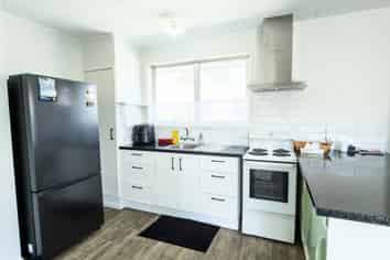 1/12 Grey Street, Putaruru