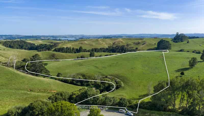 Lot 2, DP13672 and Section 2 SO 621742 State Highway 23, Raglan
