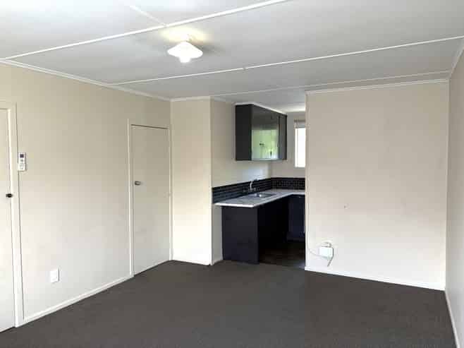 3/806 Lyell Street, Akina