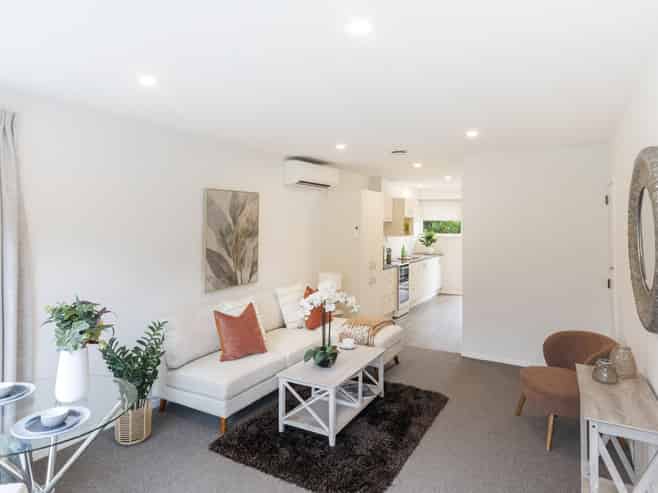 2/5 Pitt Place, Saint Albans