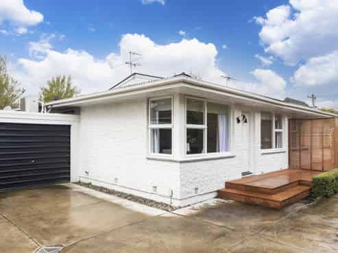 2/5 Pitt Place, Saint Albans