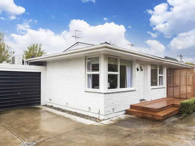 2/5 Pitt Place, Saint Albans