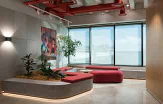 HSBC Tower - North Facing Tenancy