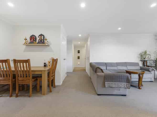 9B Hollinbrigg Place, Manurewa