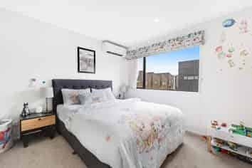 54 Whakatupu Road, Flat Bush