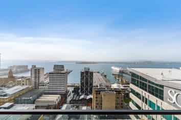 2103/10 Commerce Street, Auckland Central