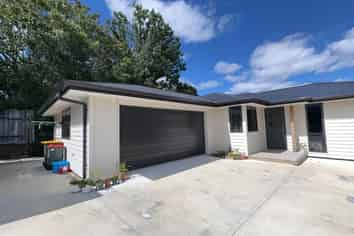 27A Iles Road, Lynmore