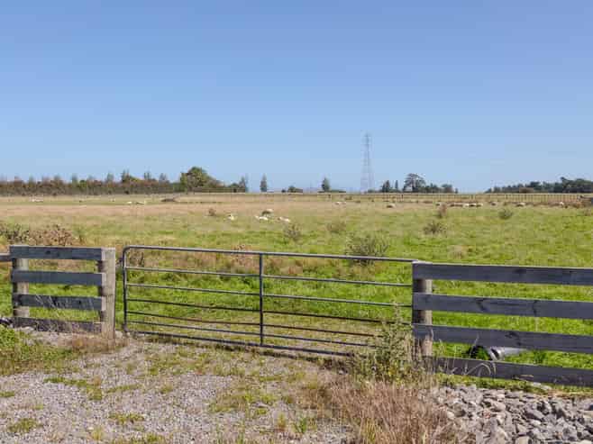 445 Perrys Road, East Taratahi