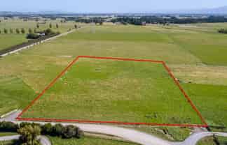 445 Perrys Road, East Taratahi