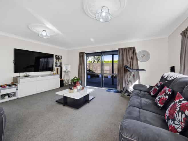 212 Waihi Road, Hawera