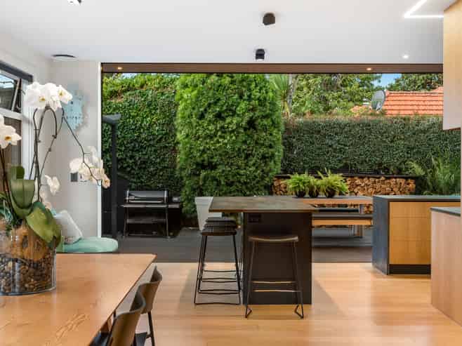 48 Cambourne Road, Sandringham