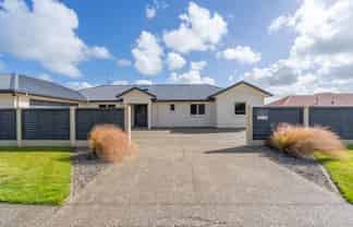 1 Somerset Lane, Rosedale