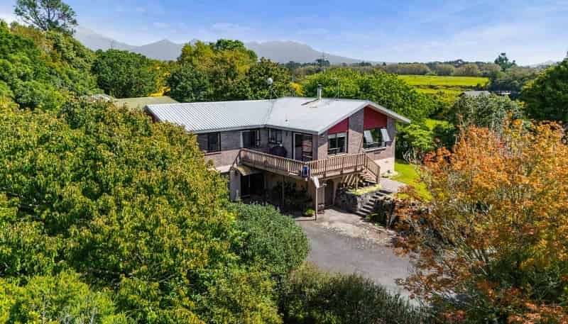115 Alfred Road, Egmont Village