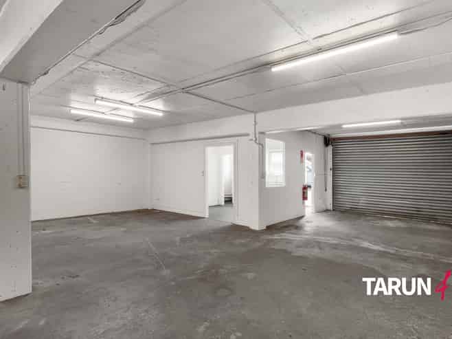 Cost-Effective Industrial Unit for Lease