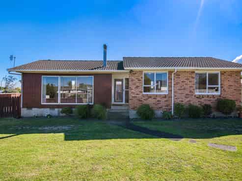 84 Skipton Street, Mangere East