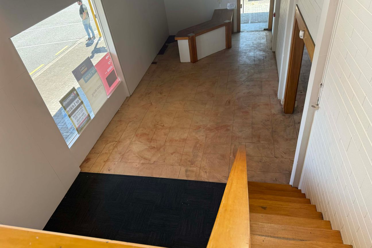 PRIME CORNER RETAIL – HIGH PROFILE LOCATION - Όψη 4