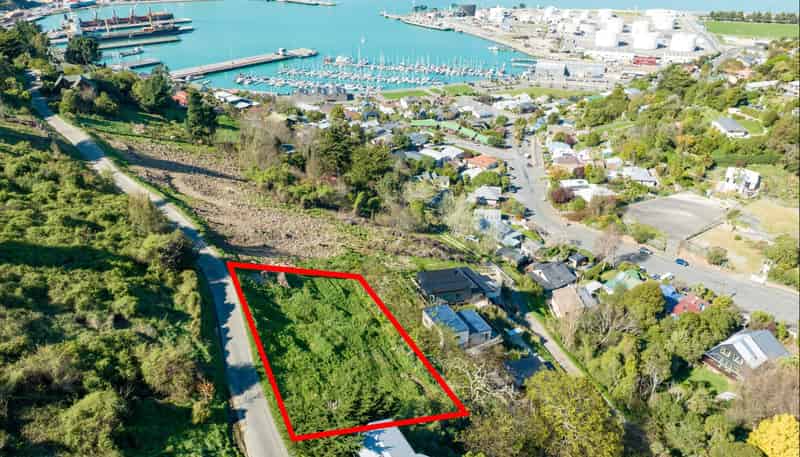 11 Harmans Road, Lyttelton
