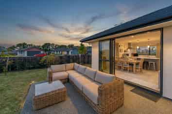 2 Bedfont Street, Richmond