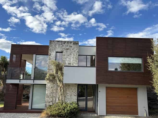 5b Matrica Court, Wanaka