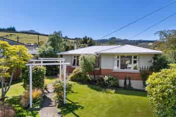 54 Hall Road, Sawyers Bay