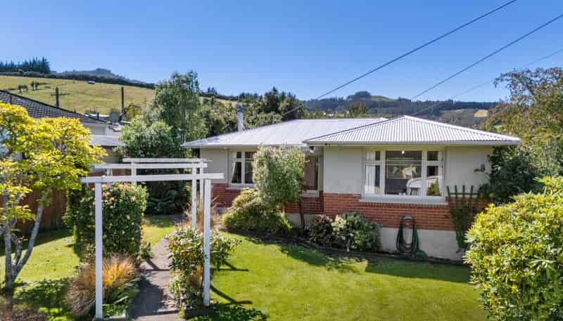 54 Hall Road, Sawyers Bay