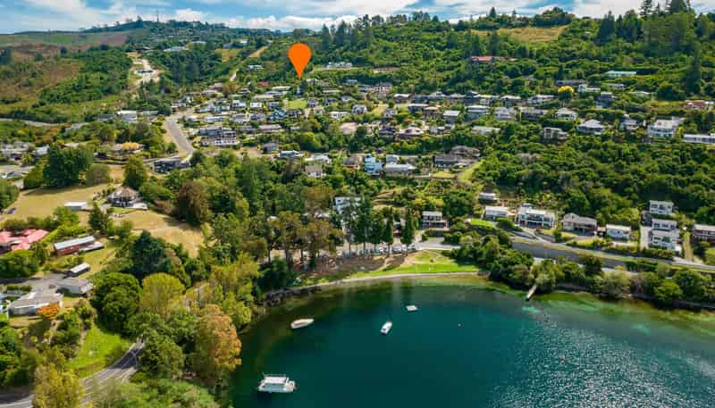 2/102 Wakeman Road, ACACIA BAY