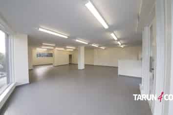 Eden Terrace Retail - High Foot Traffic