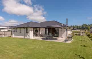 16 Memorial Crescent, Methven