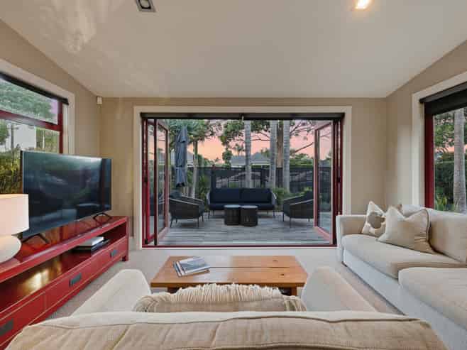 18 Alberta Street, Point Chevalier