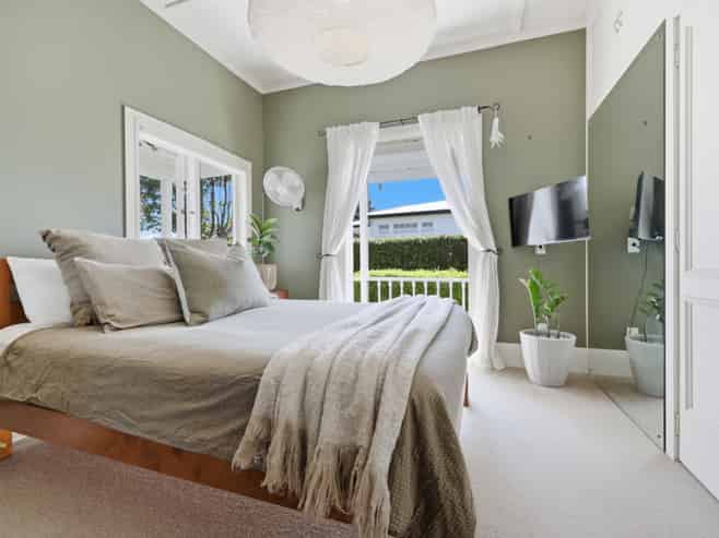 18 Alberta Street, Point Chevalier