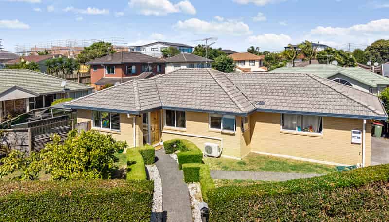 9 Saints Court, Manurewa East