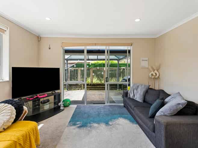 9 Saints Court, Manurewa East