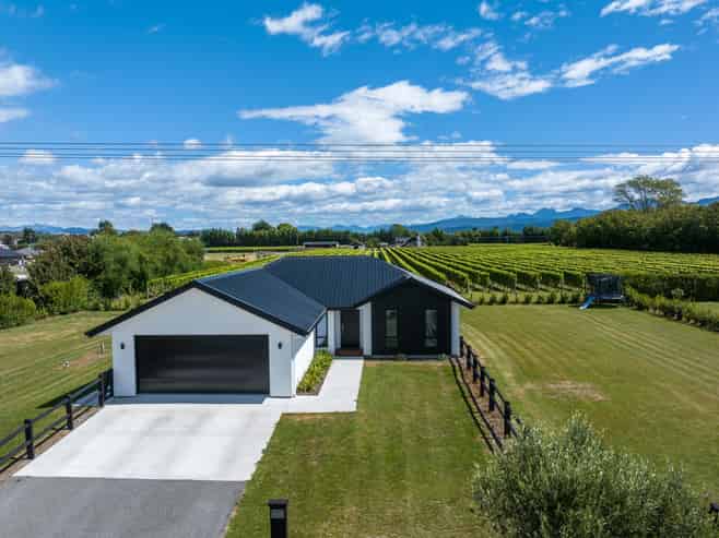 5 Brook Street North, Renwick