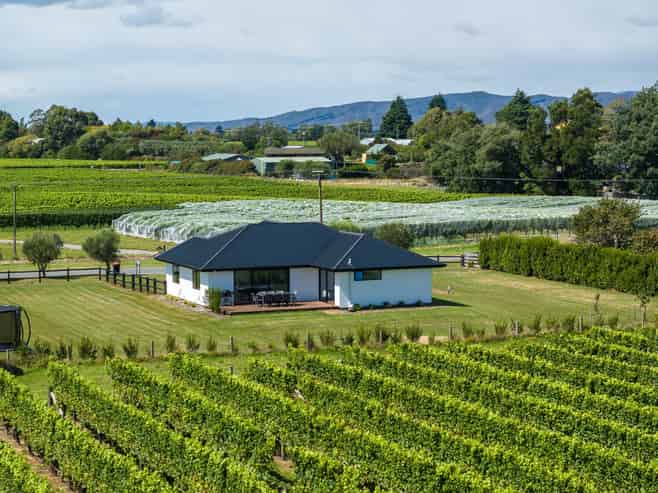 5 Brook Street North, Renwick