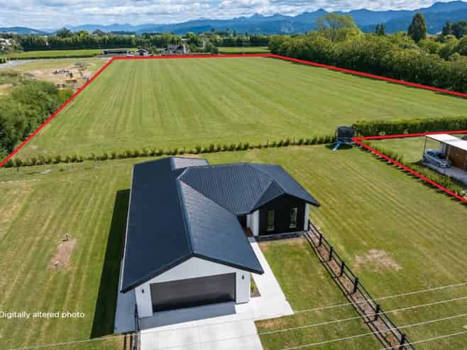 5 Brook Street North, Renwick