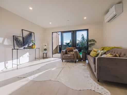 15 Kaaramuramu Lane, Mangere Bridge