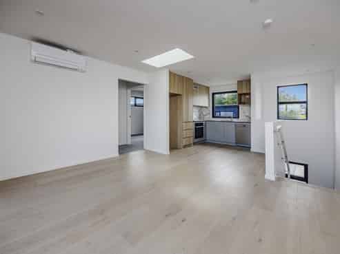 14 Kaaramuramu Lane, Mangere Bridge